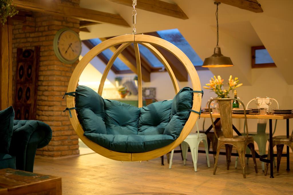 Apartament Bohemian Chic 2 Bedroom 2 Bathroom Loft With Hanging Chair