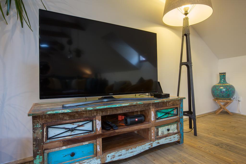 Apartament Bohemian Chic 2 Bedroom 2 Bathroom Loft With Hanging Chair Praga
